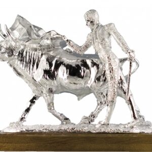 TROFEO FIGURA TORERO Y TORO COLOR PLATA METALIZADO 5088