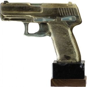 TROFEO FIGURA PISTOLA REALIZADO EN RESINA PEQUEÑO