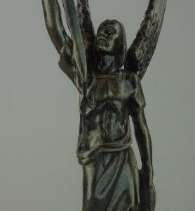 figura Ángel Custodio